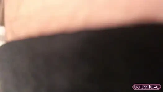 Facecum ilk kez, boyish kısa saçlı güzellik bir yaramaz anı tam bir kaosa dönüştürüyor