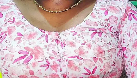 Desi item girl kavita model Part - 01