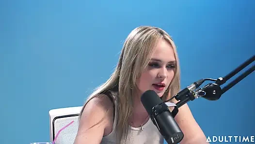 Lilly Bell teşhircilik, seks ve güçlendirme | Adult Time Podcast