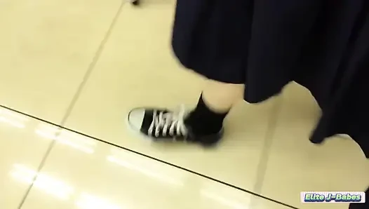 Yetişkin kız arkadaş derine alınıyor, kontrolünü hızlı kaybediyor, ham ısı zirveleri, derin dölleme bitirişi!