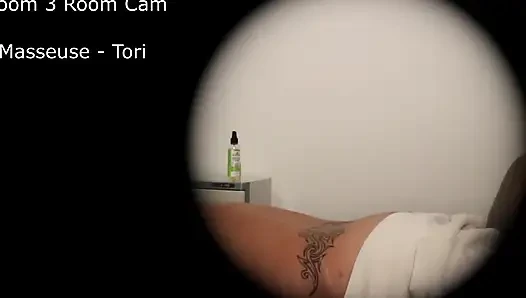 Tori - oda kamerasında mastürbasyon