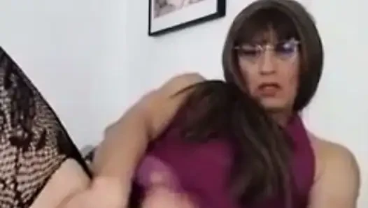 Kıyafetlerimi değiştirmemi ister misin?
