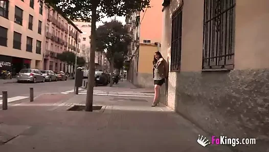 Sofia sol ona koca için sikme genç çocuklar