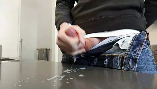 Tezgahta 2 haftalık yükümü çekiyorum