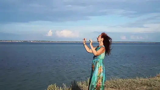 Volga-river'ın üzerinde dik bir şekilde