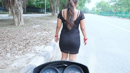 Desi - hintçe sesli domaltarak onun tarafından sikiliyor.