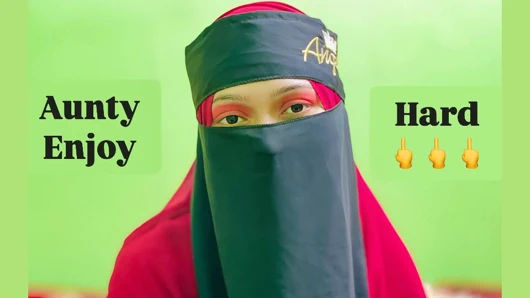 Genç üvey teyze sert ve sert seksi seviyor