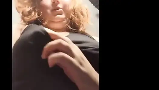 Giantess çifti domine ediyor