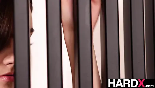 Hardx - çifte sorun - güzeller Anna Claire Clouds ve Freya Parker büyük yarağı paylaşıyor