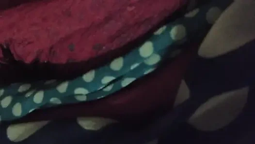 Bhabhi ne apni chuchi ko chata