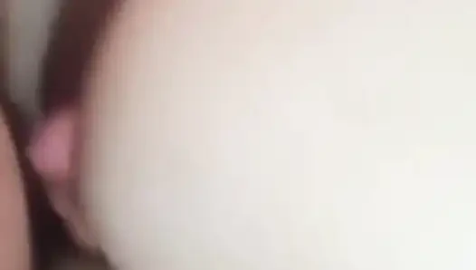 Dasi çok sert göt deliği sikiyor anal seks çok ateşli çok güzel vücut