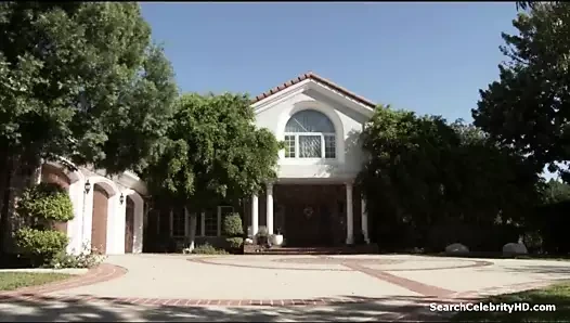 Sarah avcısı ve cassandra cruz - bikini süper kahramanları