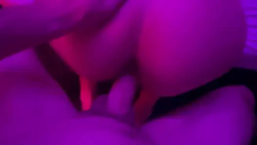 Kahrolası benim amatör Rus milf at the spa ve sağladım içinde ona ağız