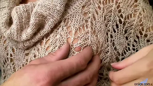 Seksi esmer orta yaşlı seksi kadın rae rodgers adam tarafından sikilene kadar seks oyuncaklarıyla oynuyor