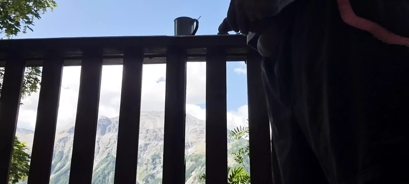 Mountain'da kahve ve krema