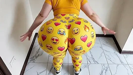 Zıplayan emoji taytlı büyük