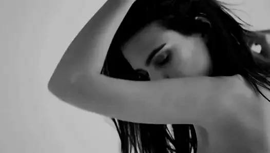 Emily Ratajkowski - Nude Shoot BTS